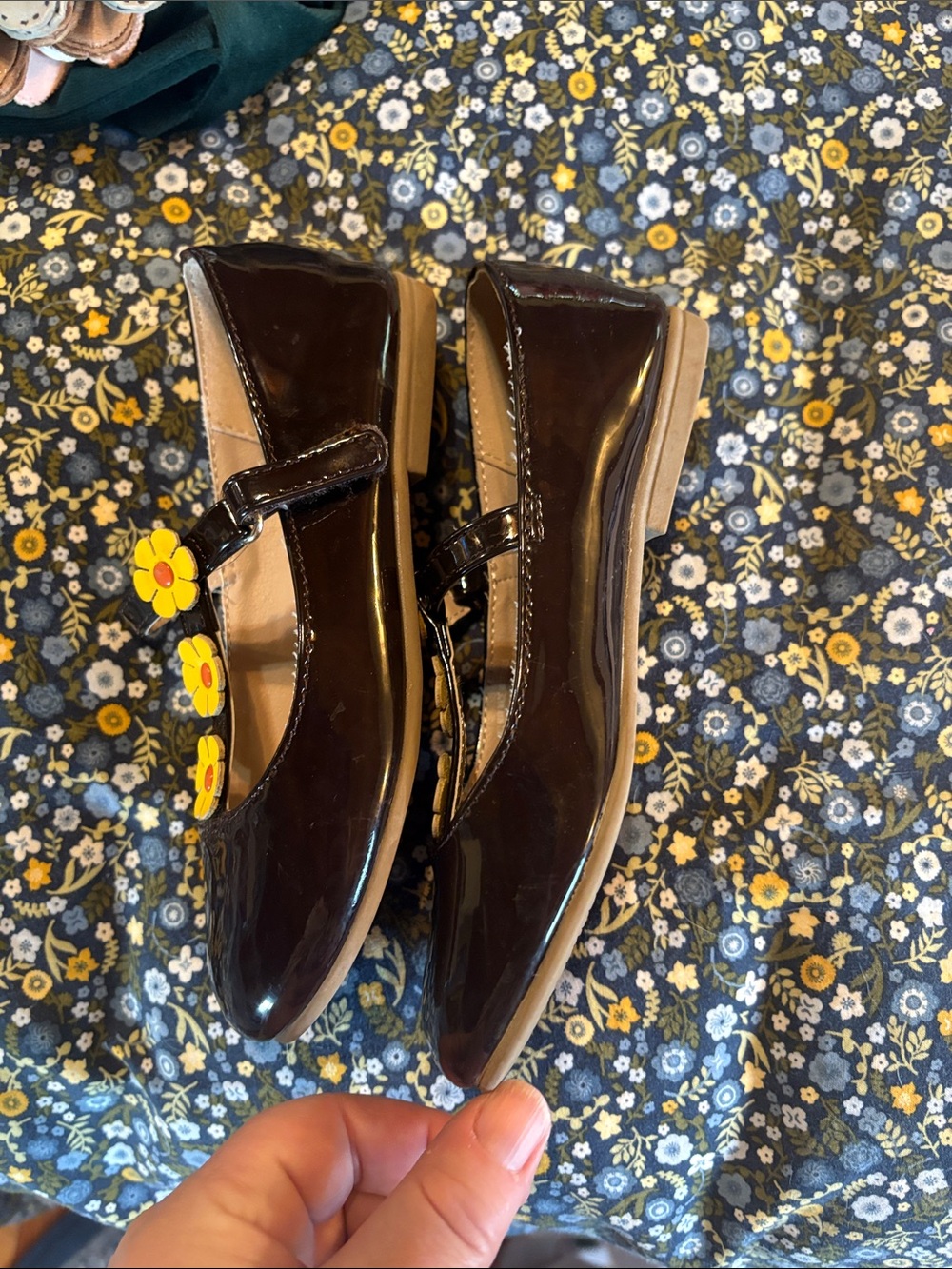 Kids Floral Mary Jane Shoes - Brown Patent with Yellow Flowers Size 12 - Picture 3 of 5